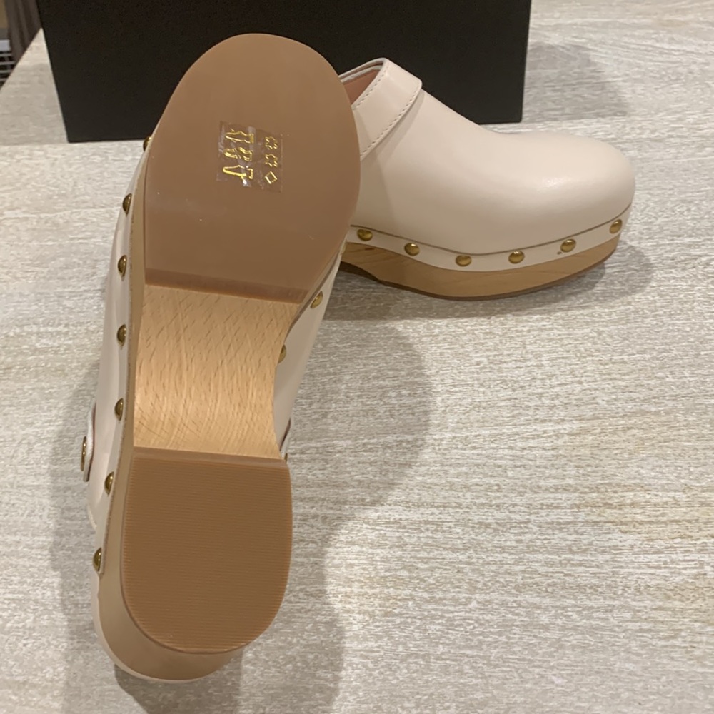 J Crew Convertible Leather Clogs - Picture 8 of 8